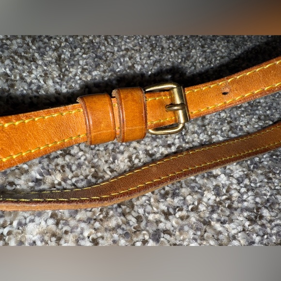 Louis Vuitton Vintage Monogram Trocadero 27 Crossbody Made in USA with COA - Picture 6 of 16